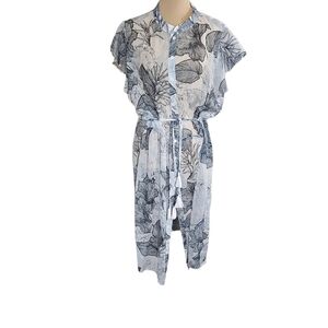 NWT Vince Camuto Green and White Leaf Pattern Sheer Cover-up